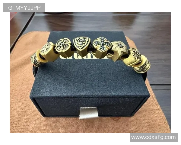 足球官方球星手环发布 引领智能科技与运动体验新潮流