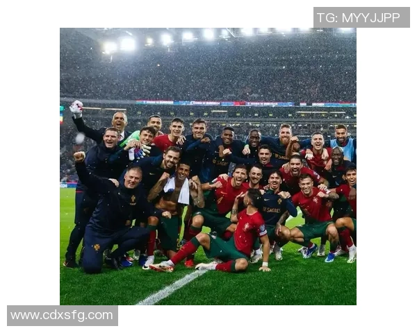 贺岁足球球星:新春赛场上的豪华阵容与精彩瞬间 贺岁足球球星:新春赛场上的豪华阵容与精彩瞬间