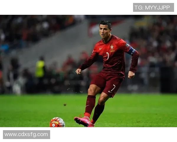 C罗领衔足球明星风采展示，见证足坛最帅球员的非凡魅力